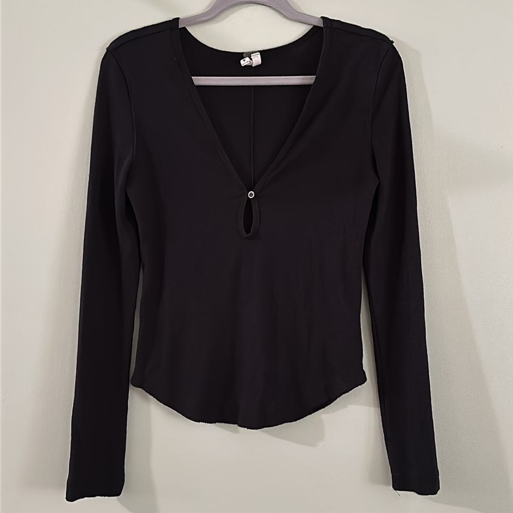 We The Free Black V-Neck Long Sleeve Tee